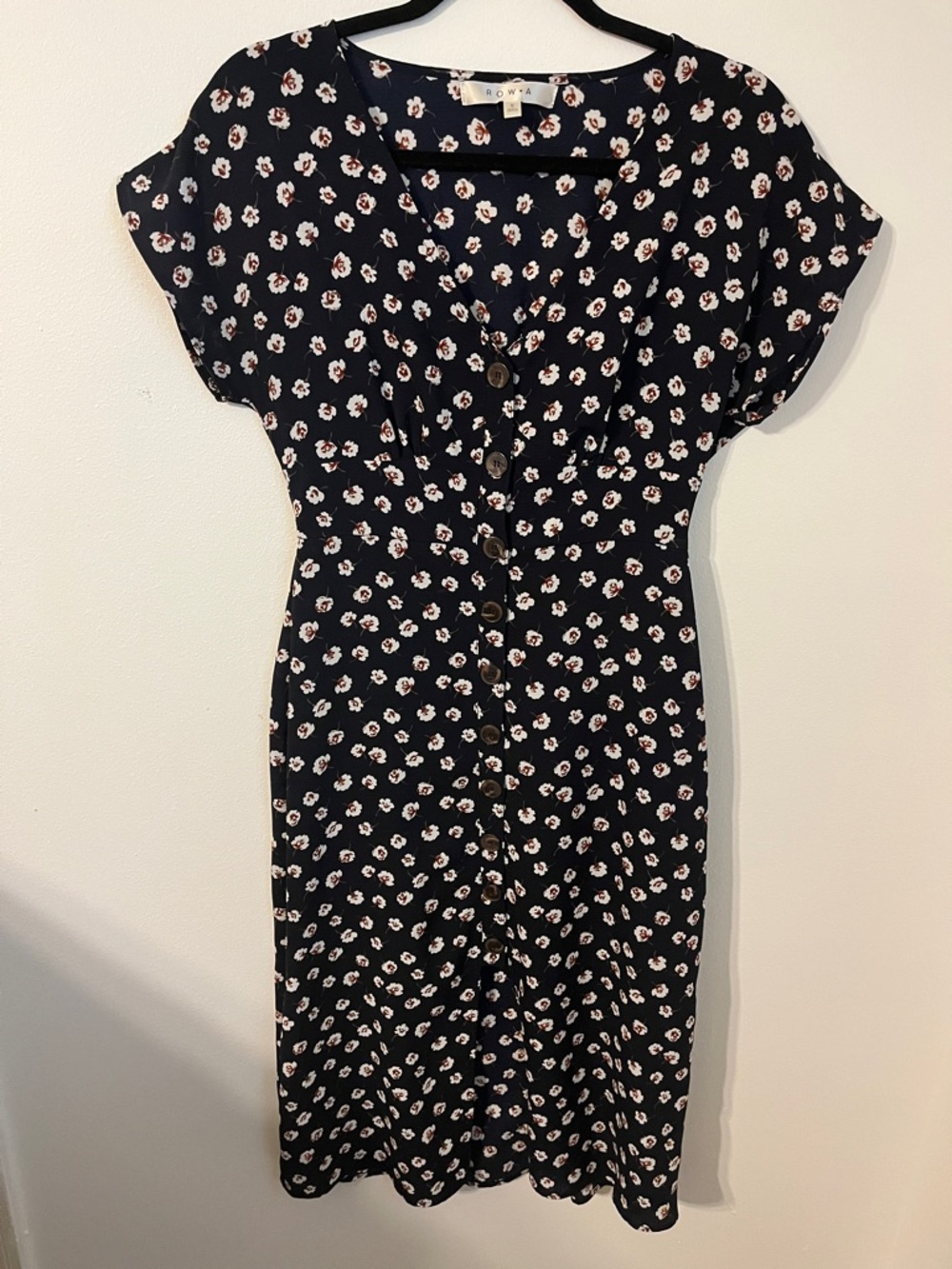 🛍️3/$10 Size S Navy Floral Button-Front Women’s Dress